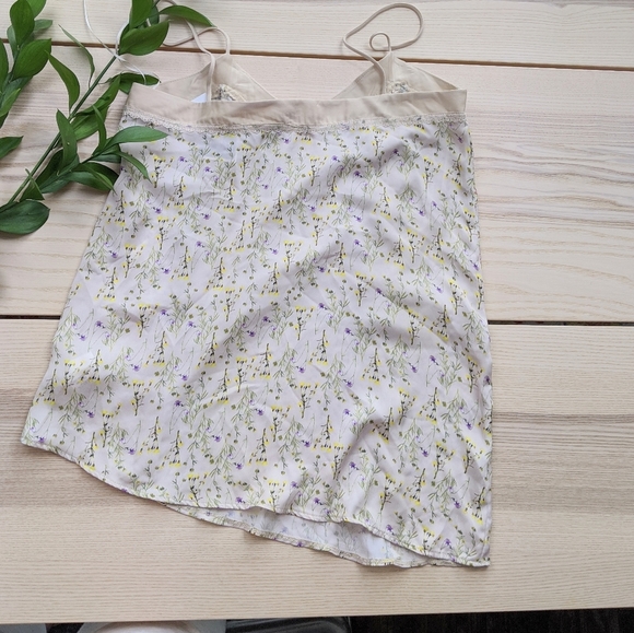 FINAL SALE 🆕🌿ZARA CAMI🌿 - Picture 4 of 6